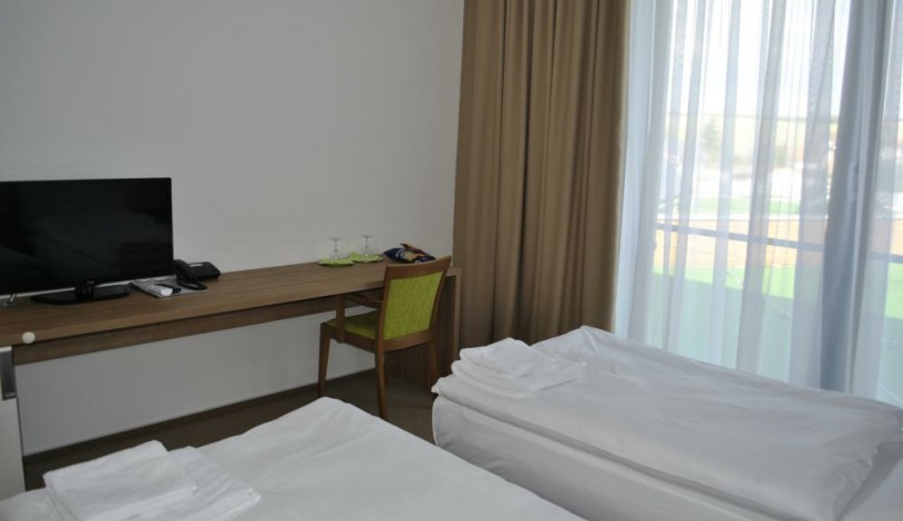 Golf resort Jezera Ostrožská Nová Ves